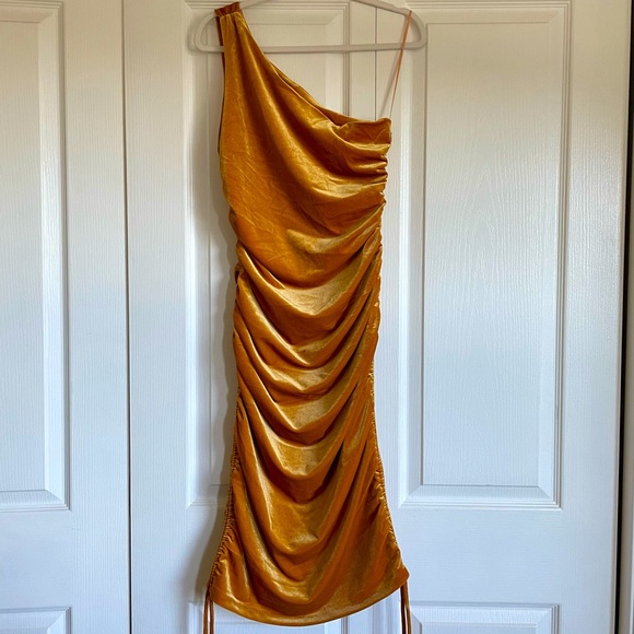 NWT House of Harlow 1960 Women’s Slinky Ruched Velvet Mini Dress Gold X-Small - Picture 2 of 14